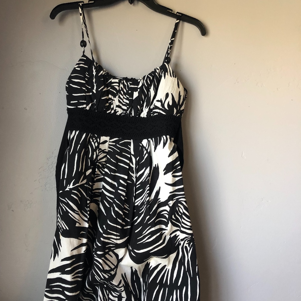 Black and white summer dress